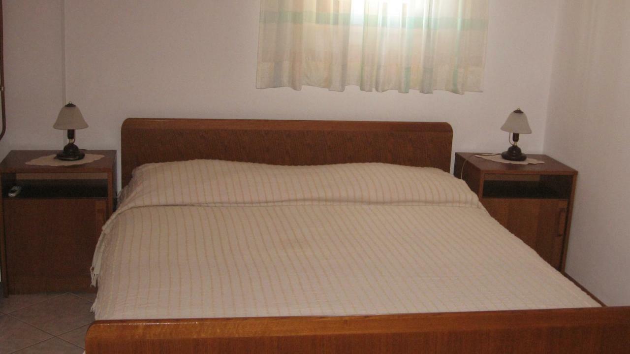 Apartments Grozdanic Фажана Экстерьер фото
