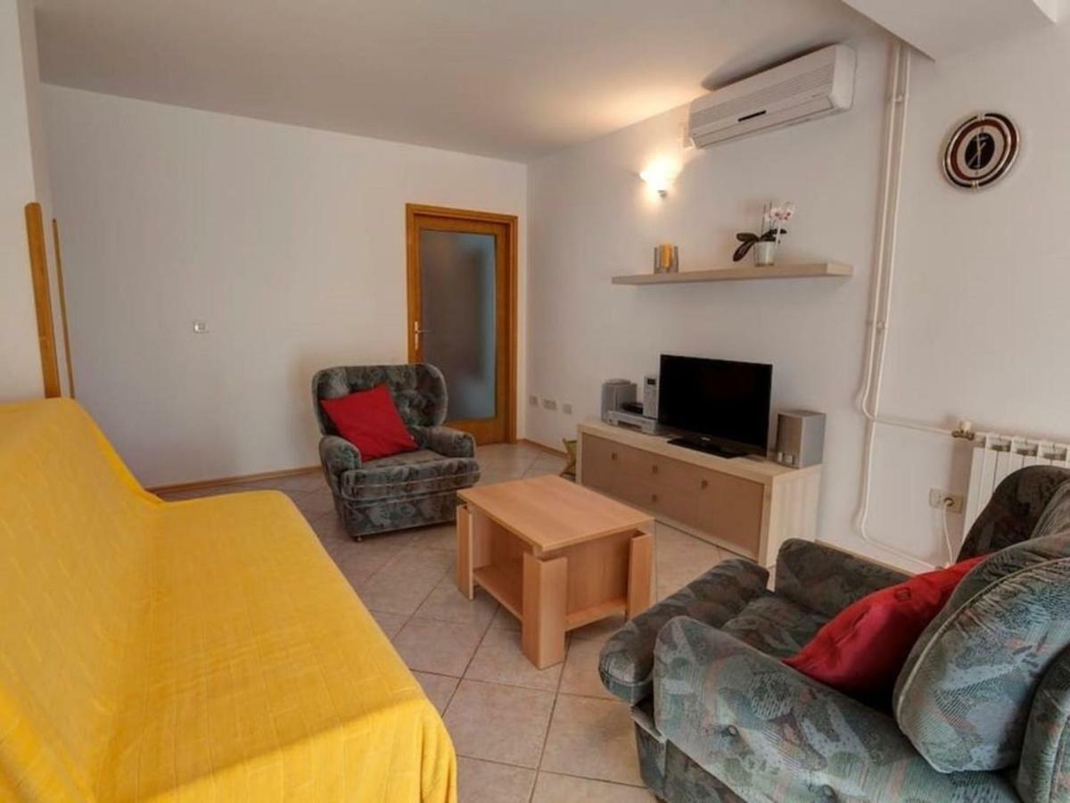 Apartments Grozdanic Фажана Экстерьер фото